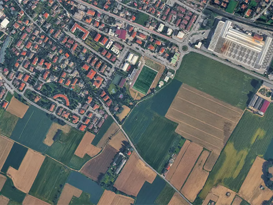 Immagine 2 di Garage in vendita  in Via Bravi a Terno D'isola