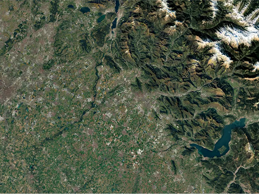 Immagine 7 di Garage in vendita  in Via Bravi a Terno D'isola