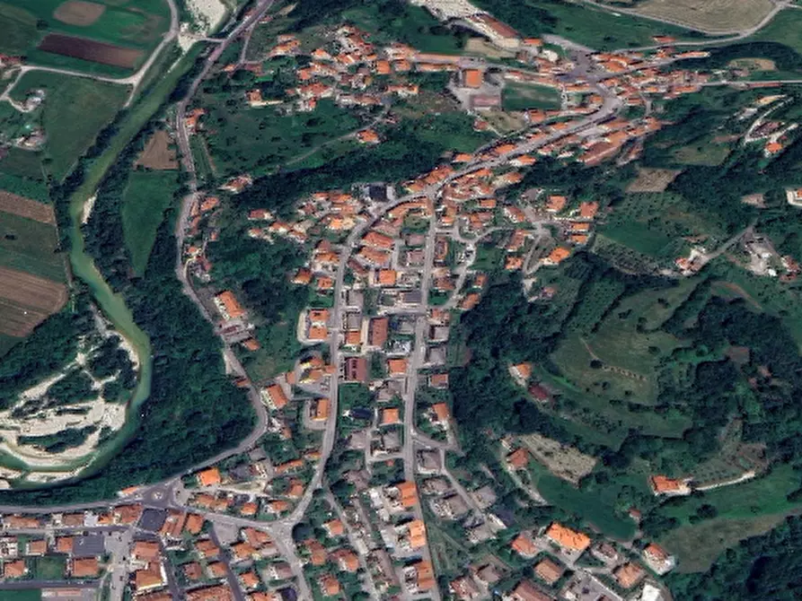 Immagine 5 di Terreno edificabile in vendita  in Piazza XXV Aprile a Lugo Di Vicenza