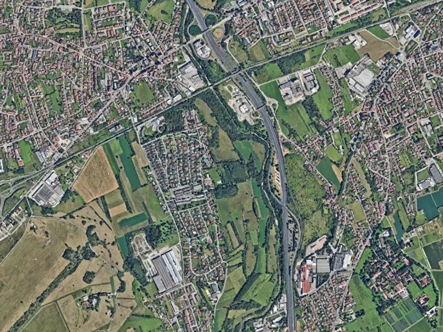 Immagine 6 di Stabile in vendita  in Via delle Rose a Campoformido