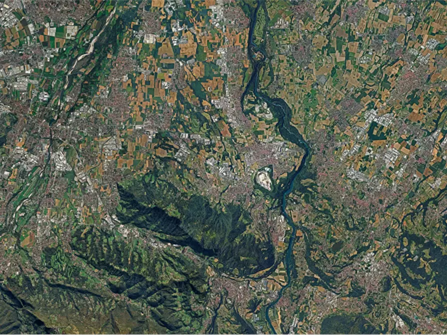 Immagine 5 di Garage in vendita  in Via Bravi a Terno D'isola