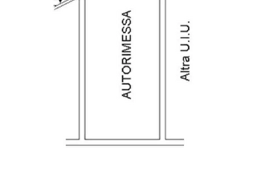 Immagine 12 di Garage in vendita  in Via delle Rose a Campoformido