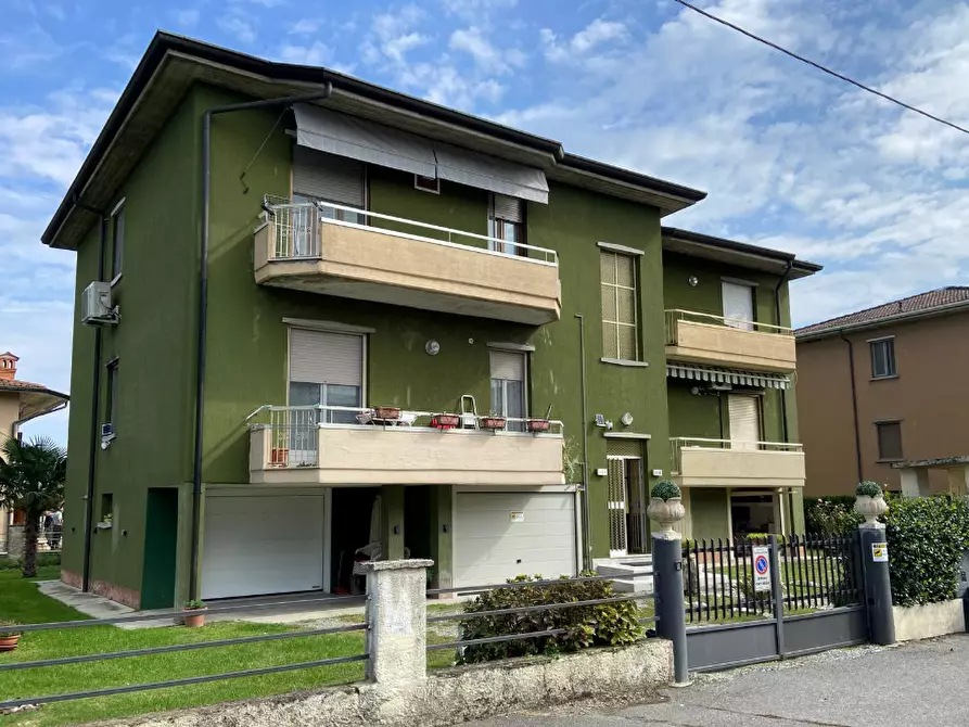 Immagine 1 di Appartamento in vendita  in Via G. Donizetti a Fara Olivana Con Sola