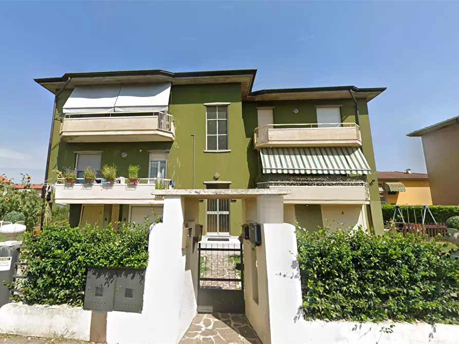 Immagine 7 di Appartamento in vendita  in Via G. Donizetti a Fara Olivana Con Sola