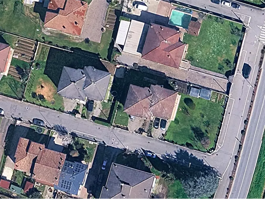 Immagine 15 di Appartamento in vendita  in Via G. Donizetti a Fara Olivana Con Sola