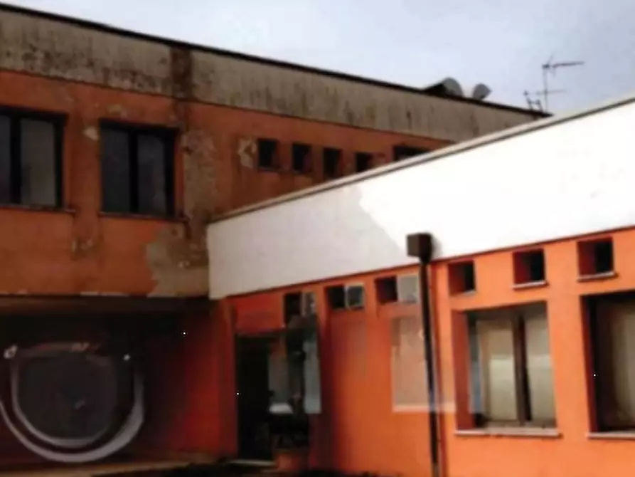 Immagine 1 di Negozio in vendita  in Via Primo Maggio a Anguillara Veneta