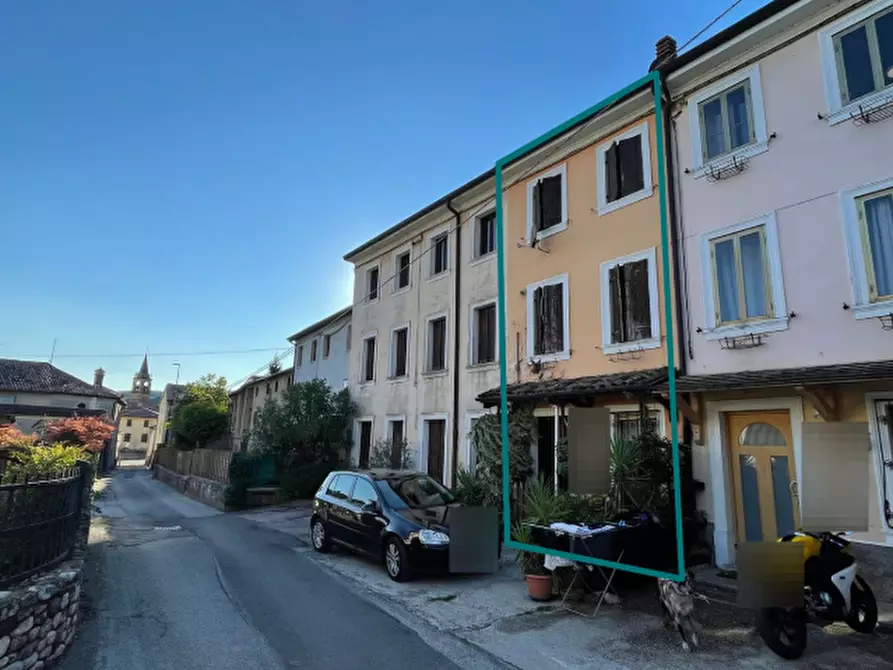 Immagine 2 di Porzione di casa in vendita  in Via Fermo Sisto Zerbato a Tregnago