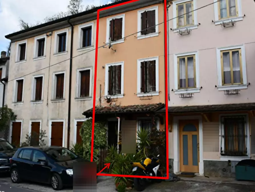 Immagine 3 di Porzione di casa in vendita  in Via Fermo Sisto Zerbato a Tregnago