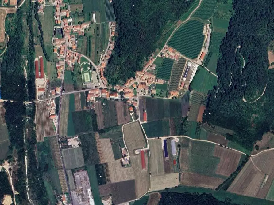 Immagine 16 di Porzione di casa in vendita  in Via Fermo Sisto Zerbato a Tregnago