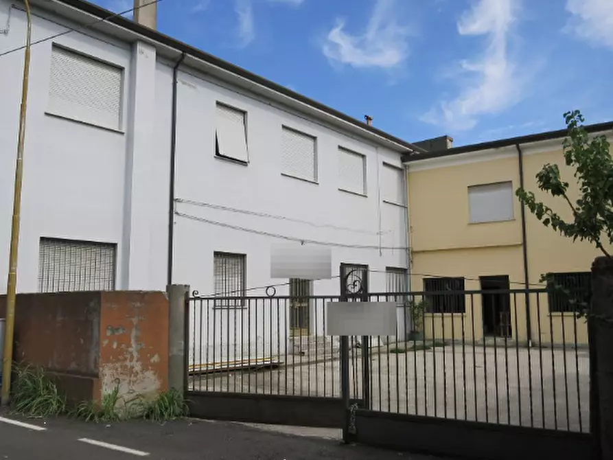 Immagine 3 di Magazzino in vendita  in Vicolo Tito Speri  a Casaleone