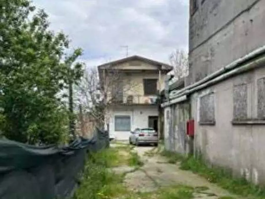 Immagine 2 di Porzione di casa in vendita  in Via Piave  a Angiari