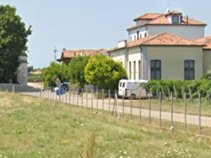 Immagine 5 di Appartamento in vendita  in VIa Spineda a Volpago Del Montello