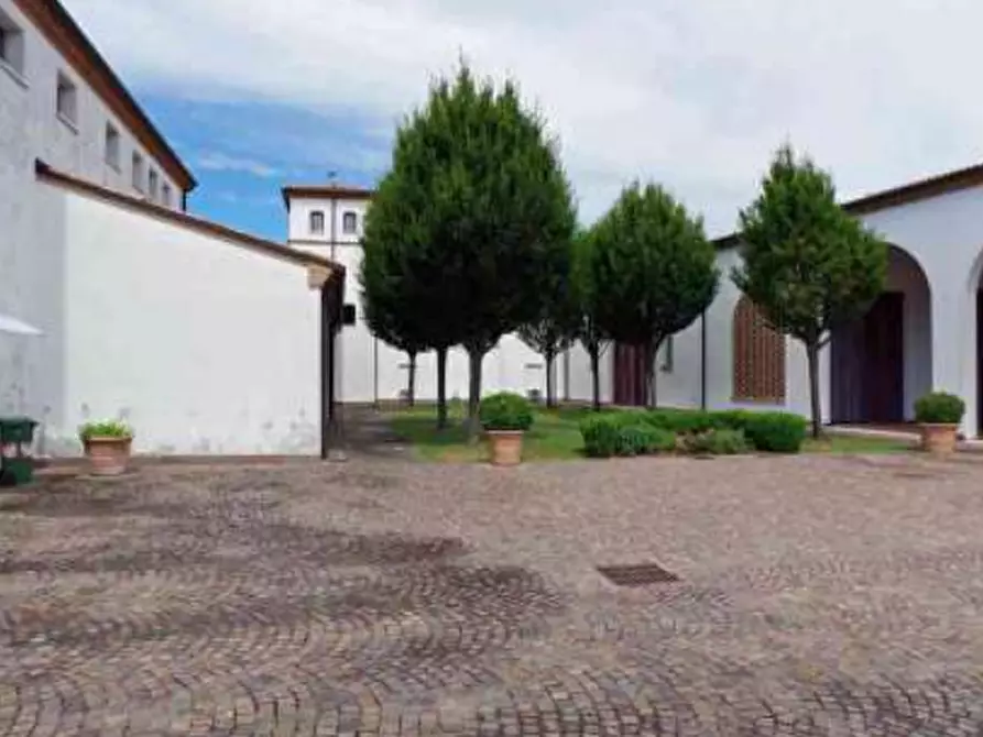 Immagine 3 di Stabile in vendita  in Via Malintrada a Gorgo Al Monticano