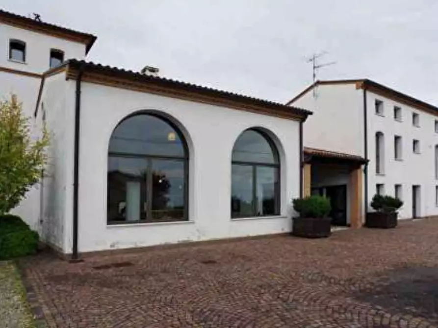 Immagine 14 di Stabile in vendita  in Via Malintrada a Gorgo Al Monticano