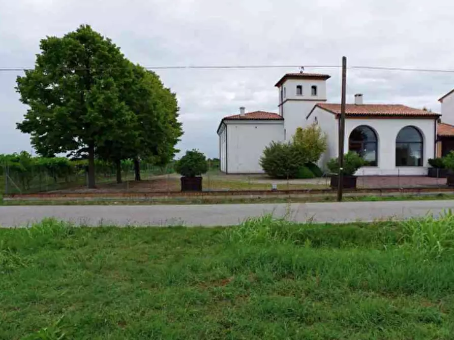 Immagine 16 di Stabile in vendita  in Via Malintrada a Gorgo Al Monticano