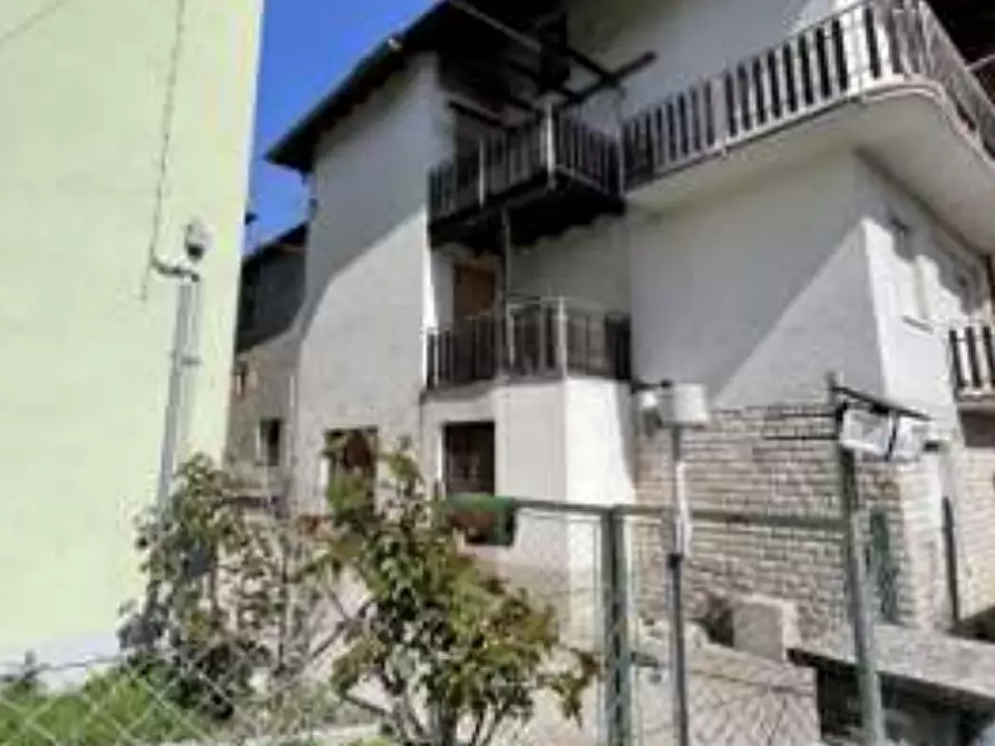 Immagine 3 di Appartamento in vendita  in Via Sorriva a Sovramonte