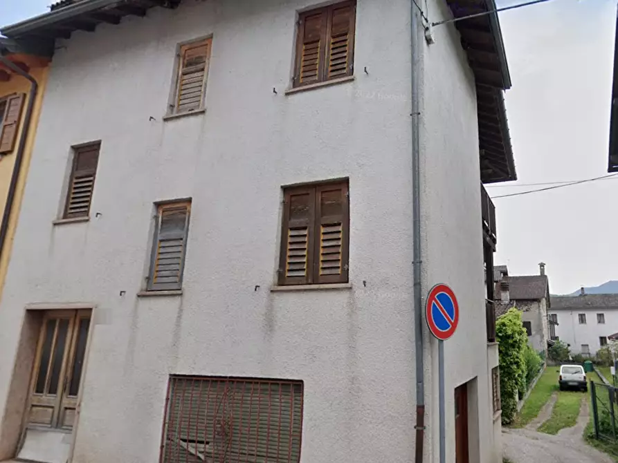 Immagine 12 di Appartamento in vendita  in Via Sorriva a Sovramonte