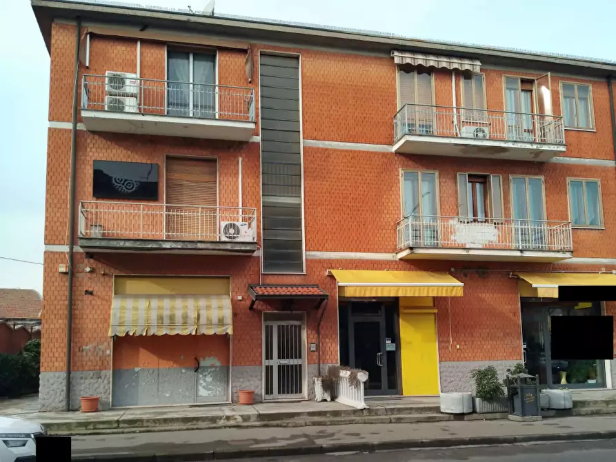 Immagine 3 di Negozio in vendita  in Via Caduti sul lavoro a Piacenza