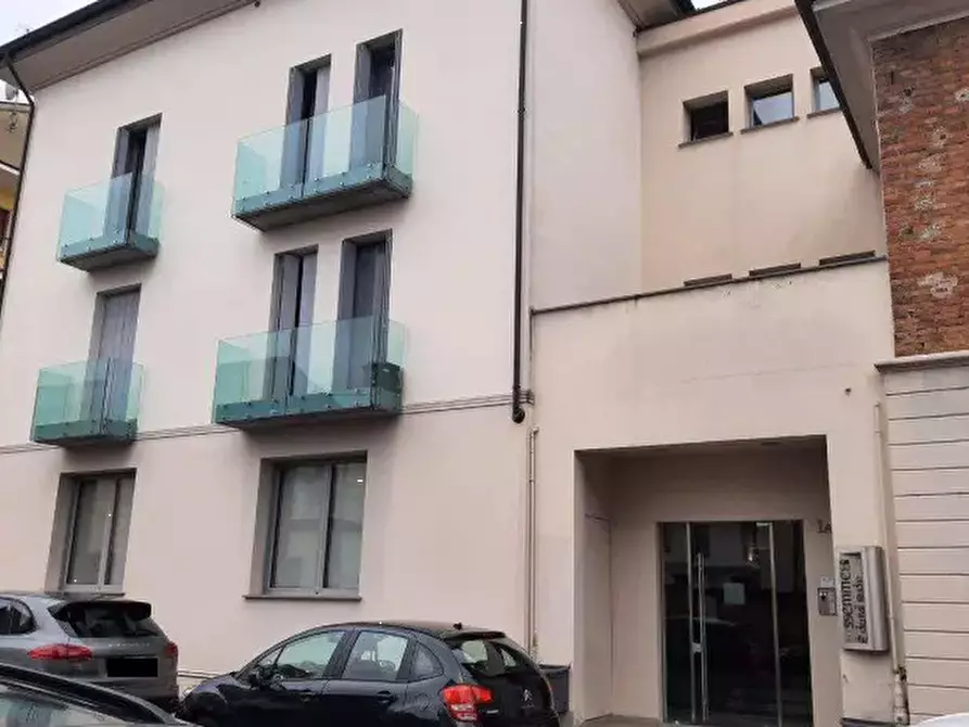 Immagine 1 di Ufficio in vendita  in Via Trieste a Piacenza
