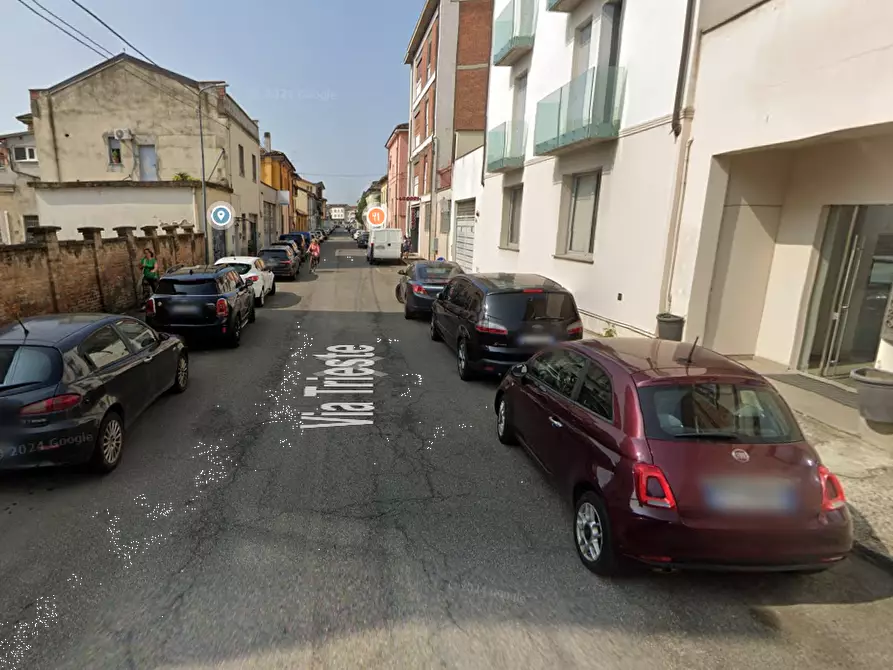 Immagine 3 di Ufficio in vendita  in Via Trieste a Piacenza