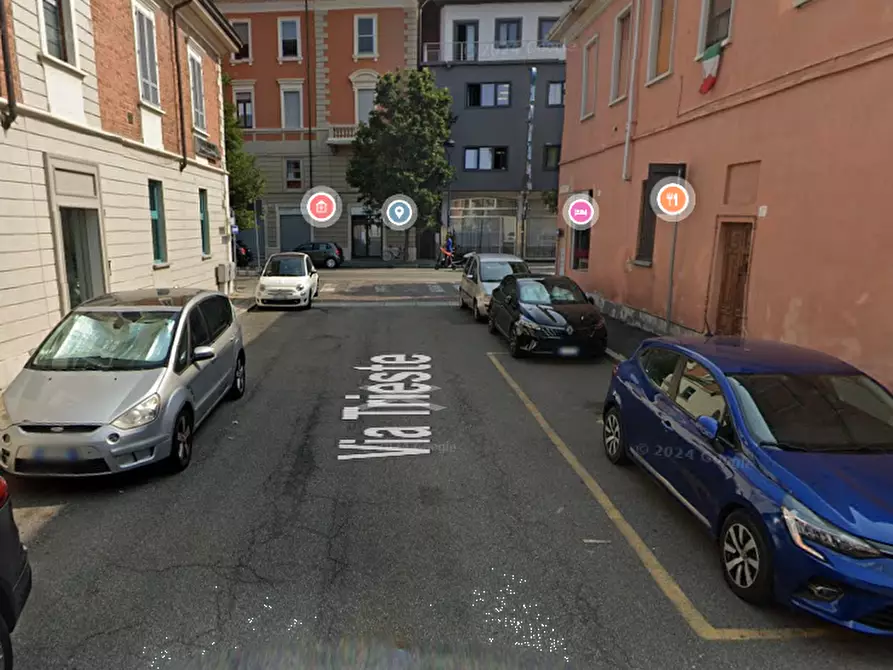 Immagine 4 di Ufficio in vendita  in Via Trieste a Piacenza