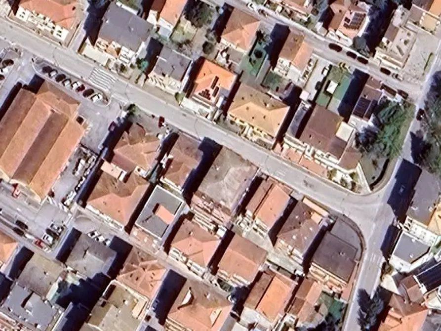 Immagine 10 di Laboratorio in vendita  in Viale Cavour a Sant'elpidio A Mare