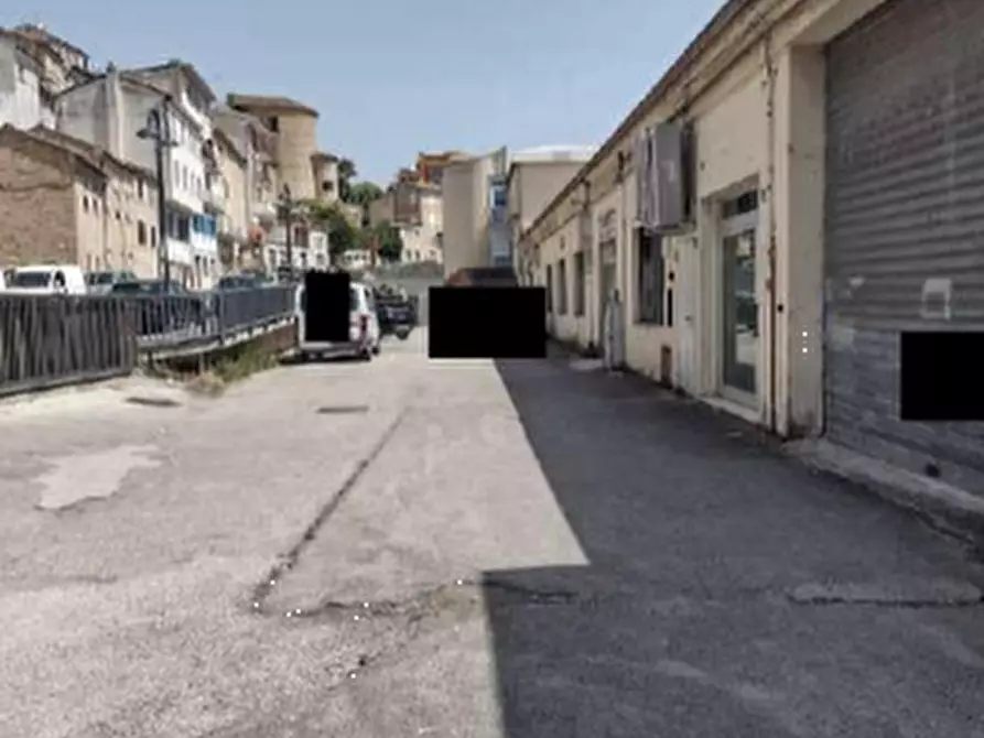 Immagine 3 di Magazzino in vendita  in Via Felice Cavallotti a Montegranaro