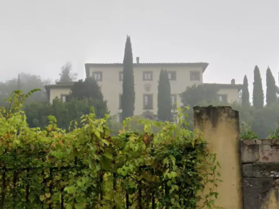 Immagine 1 di Villa in vendita  in Via di Cambiano Alto a Castelfiorentino