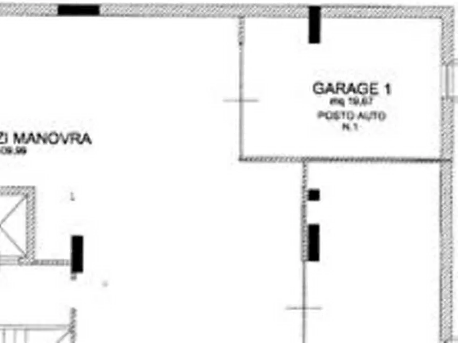 Immagine 16 di Garage in vendita  in Via XXV Aprile a Fermo