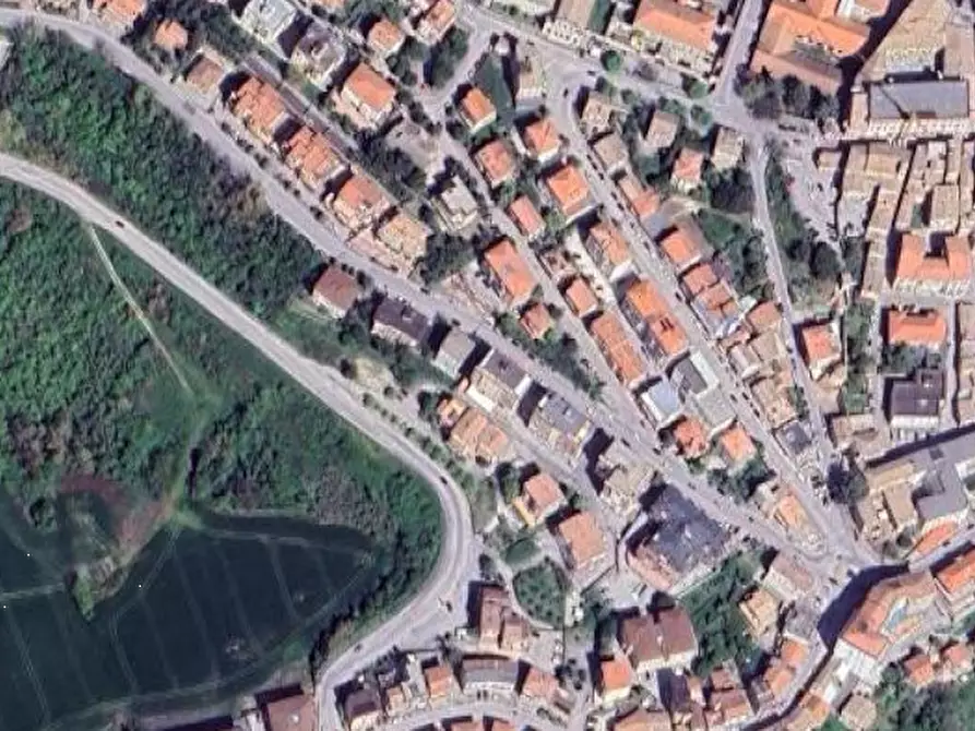 Immagine 14 di Garage in vendita  in Via XXV Aprile a Fermo