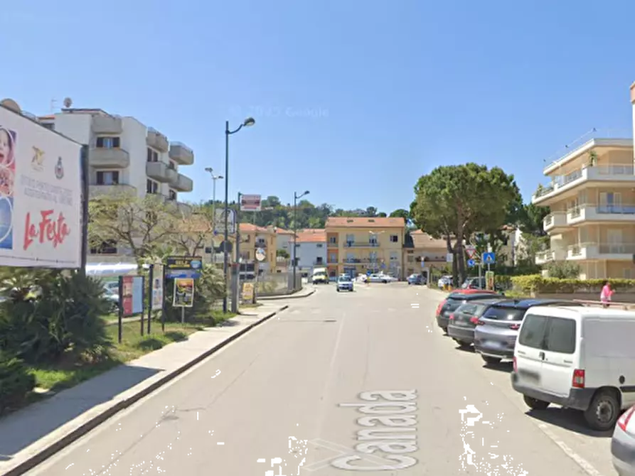 Immagine 5 di Ufficio in vendita  in Via Canada a Porto Sant'elpidio