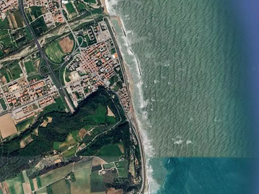 Immagine 8 di Magazzino in vendita  in Via Papa Giovanni XXIII a Pedaso