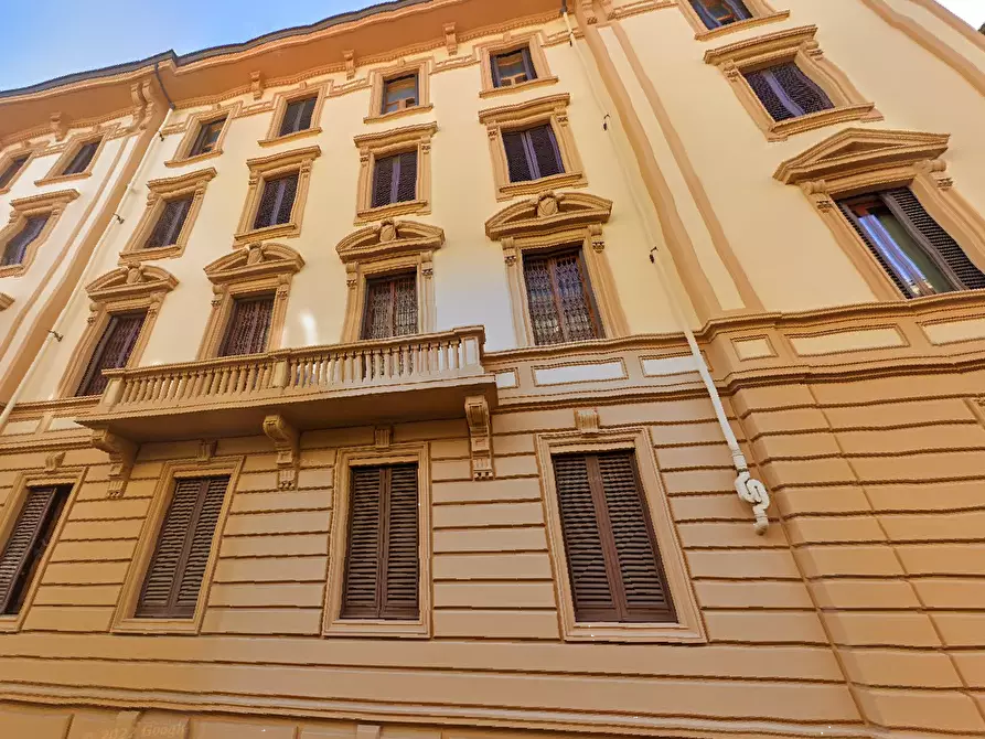 Immagine 10 di Appartamento in vendita  in via dei Della Robbia a Firenze