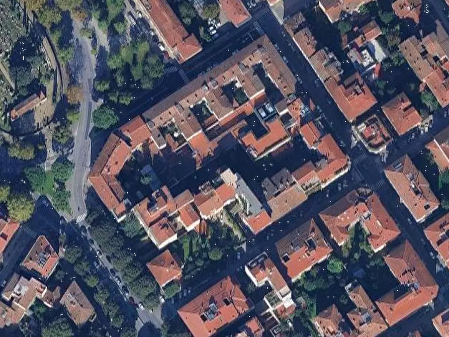 Immagine 17 di Appartamento in vendita  in via dei Della Robbia a Firenze