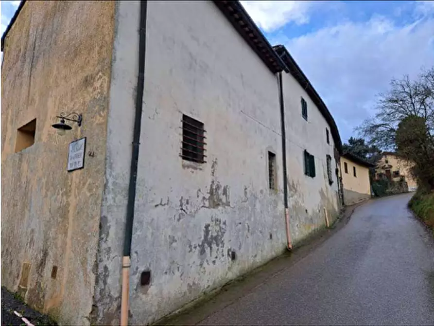 Immagine 8 di Rustico / casale in vendita  in via Carcheri a Lastra A Signa
