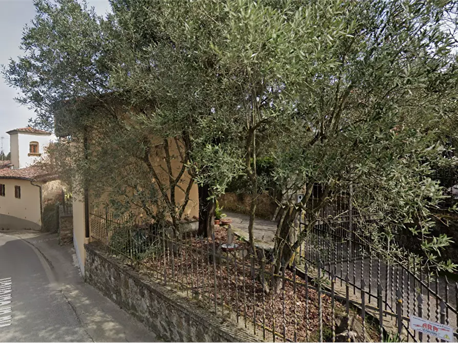 Immagine 13 di Rustico / casale in vendita  in via Carcheri a Lastra A Signa