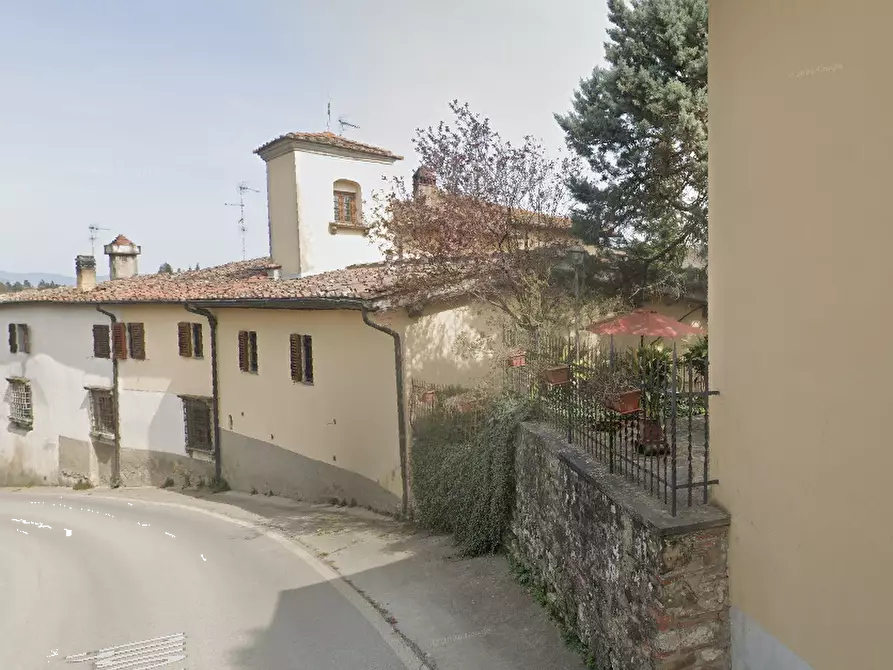 Immagine 14 di Rustico / casale in vendita  in via Carcheri a Lastra A Signa