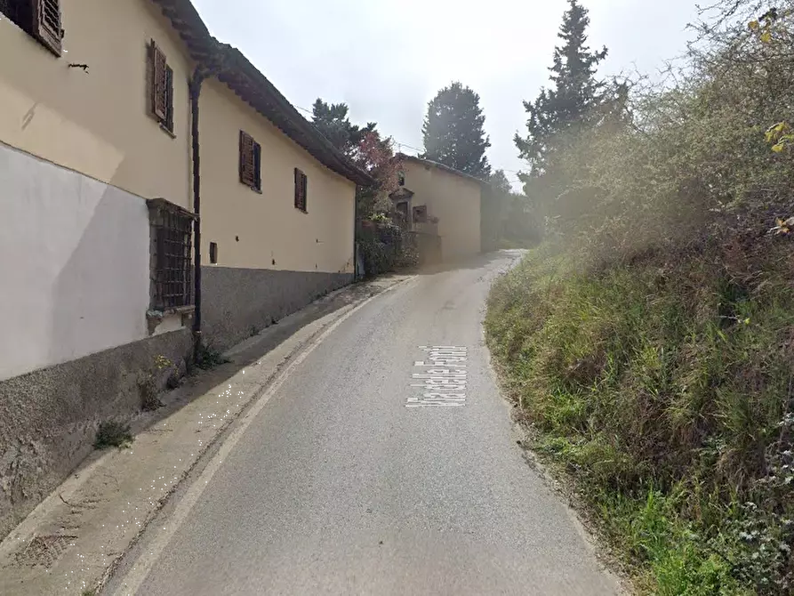 Immagine 15 di Rustico / casale in vendita  in via Carcheri a Lastra A Signa