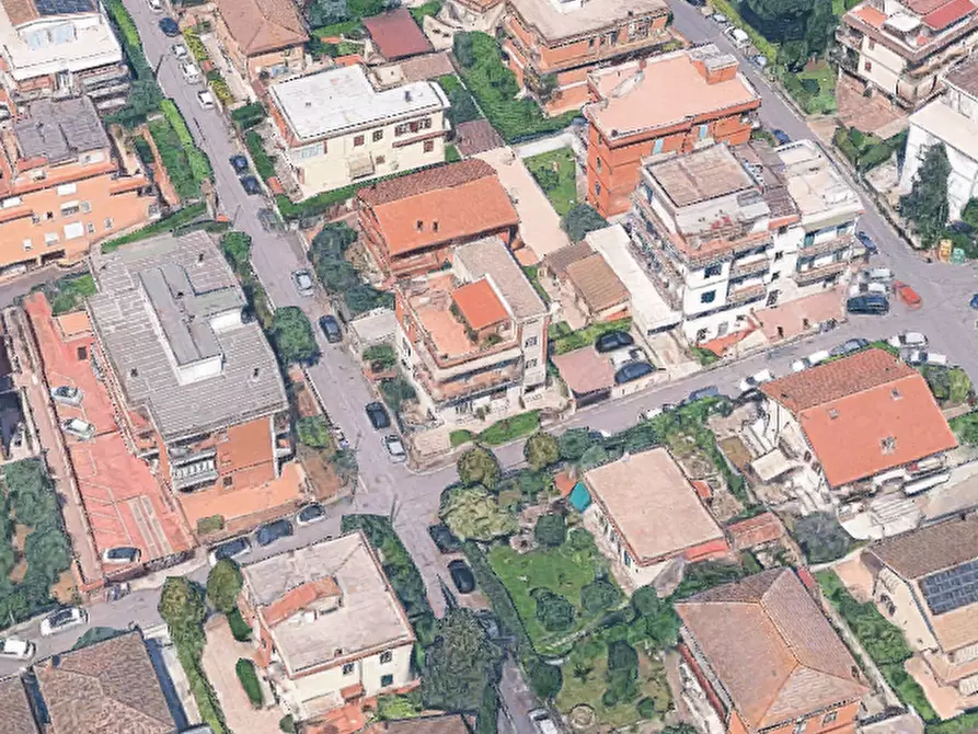 Immagine 7 di Negozio in vendita  in Via Fiamignano a Roma