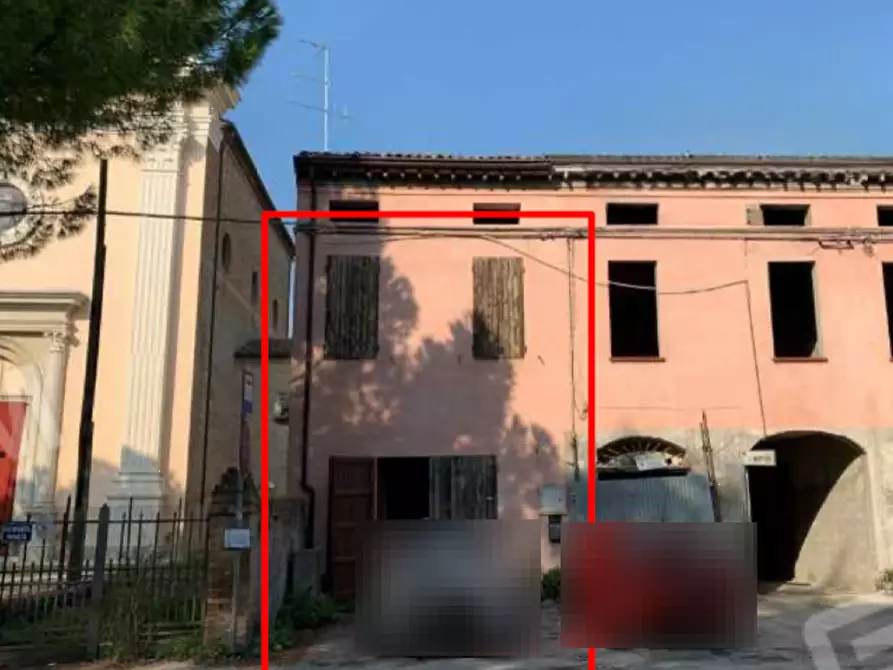 Immagine 1 di Porzione di casa in vendita  in via Ravegnana a Ravenna