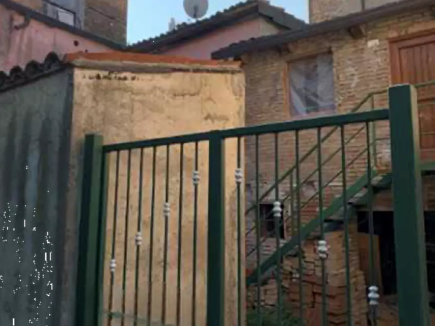 Immagine 10 di Porzione di casa in vendita  in via Ravegnana a Ravenna