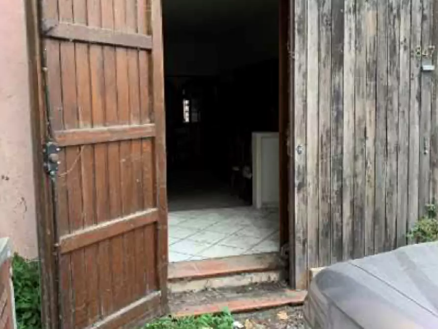 Immagine 14 di Porzione di casa in vendita  in via Ravegnana a Ravenna