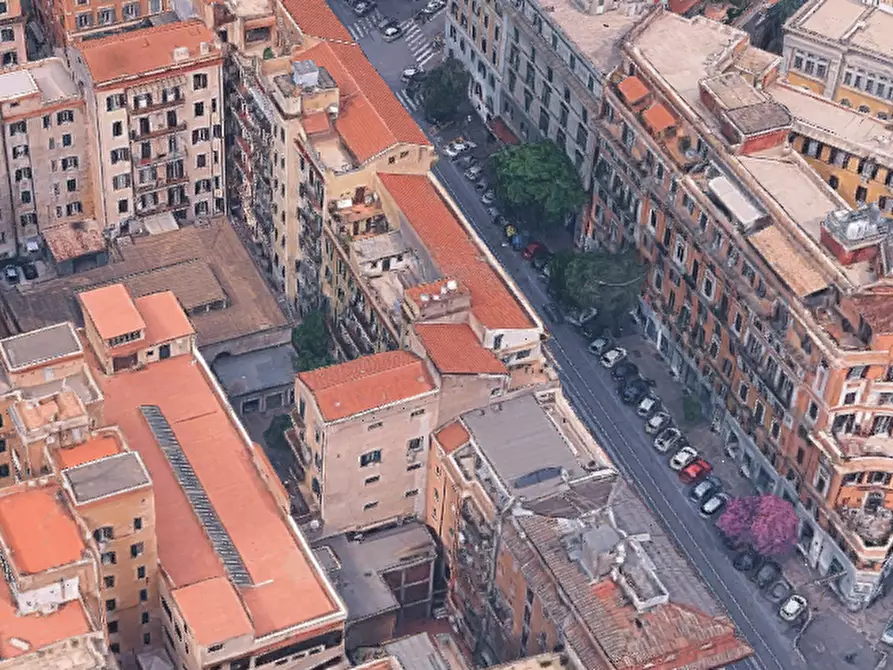 Immagine 10 di Appartamento in vendita  in Via Emanuele Filiberto a Roma