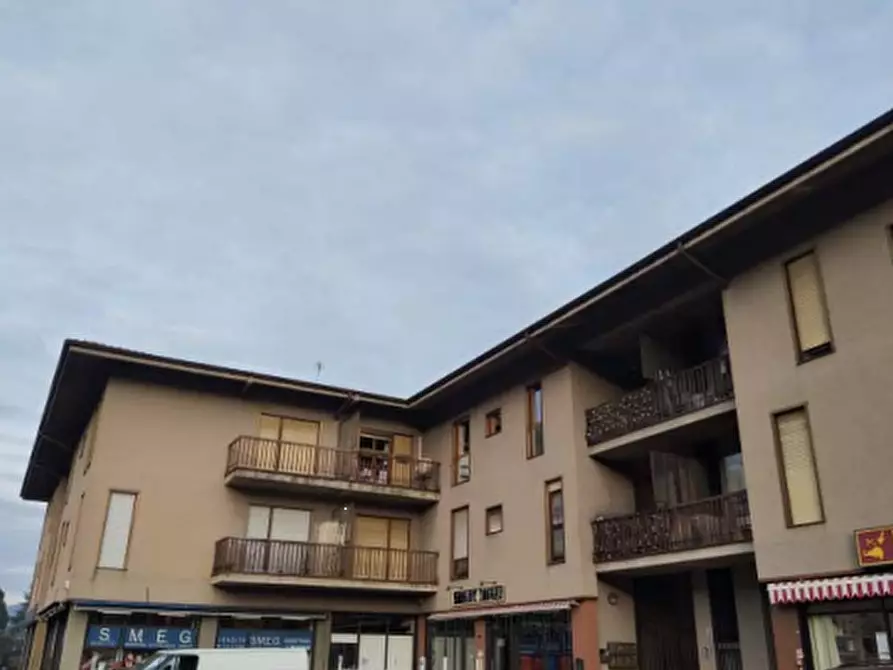Immagine 1 di Appartamento in vendita  in via Lecco a Pontida