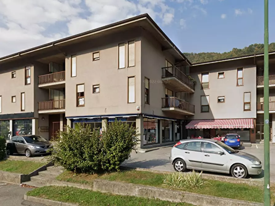 Immagine 7 di Appartamento in vendita  in via Lecco a Pontida