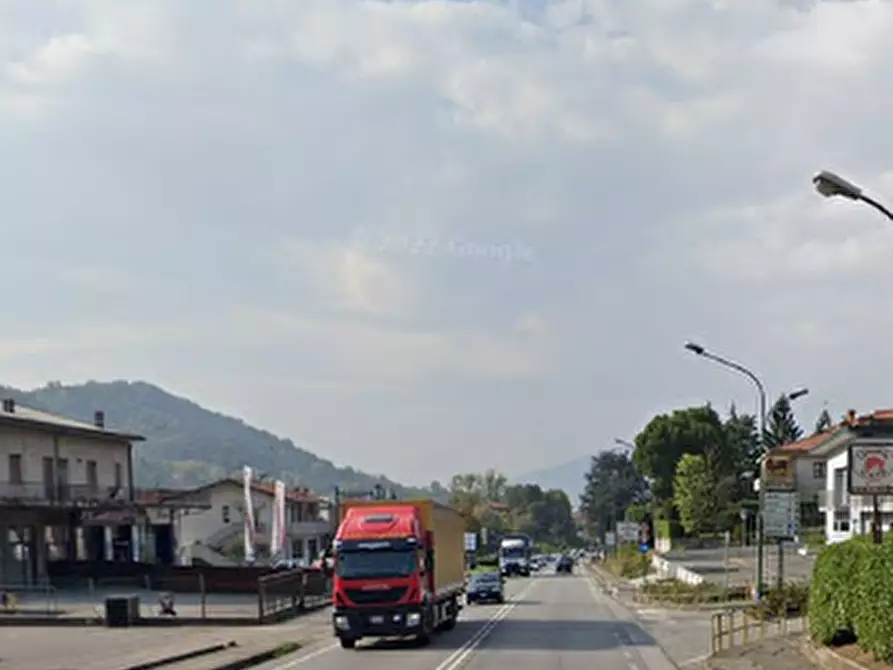 Immagine 9 di Appartamento in vendita  in via Lecco a Pontida