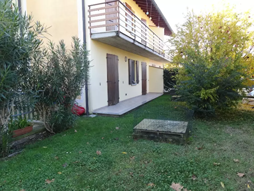 Immagine 1 di Appartamento in vendita  in Via Galeazzo Visconti a Urgnano