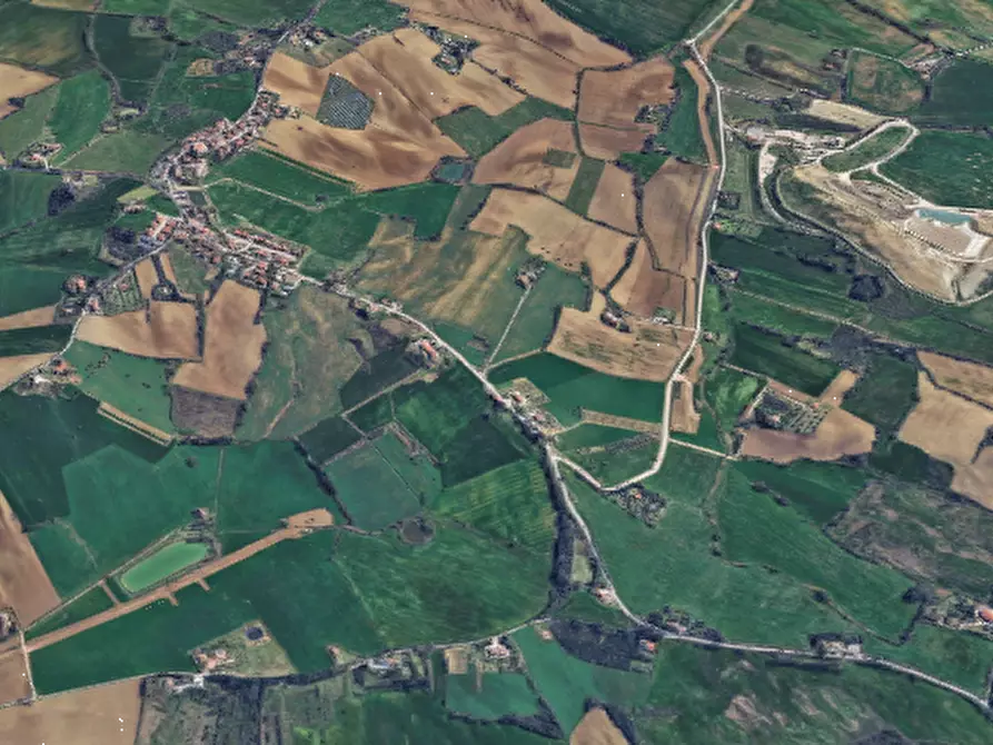 Immagine 7 di Magazzino in vendita  in Strada Croce Babucce a Tavullia