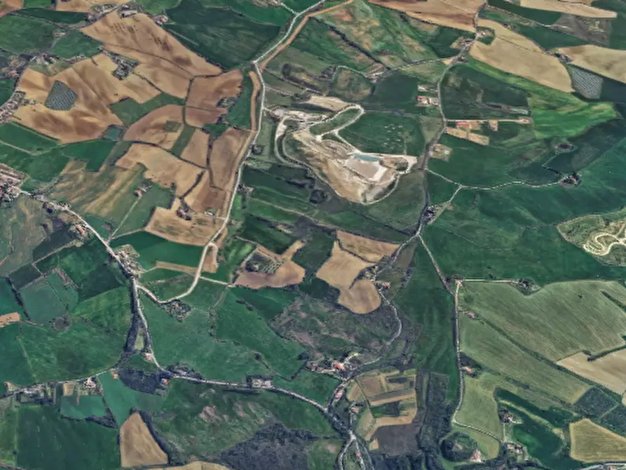 Immagine 9 di Magazzino in vendita  in Strada Croce Babucce a Tavullia