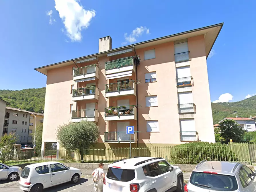 Immagine 7 di Appartamento in vendita  in Via Grumasone a Alzano Lombardo